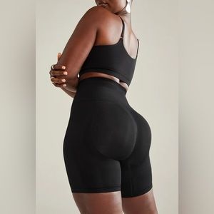 YITTY Lizzo Nearly Naked Shaping Ultra High Waist Booty Lift Short